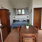 Aparthotel Poloturisticoumbria Rustico Con Piscina Vista