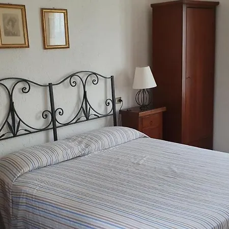 Poloturisticoumbria Rustico Con Piscina Vista 公寓式酒店