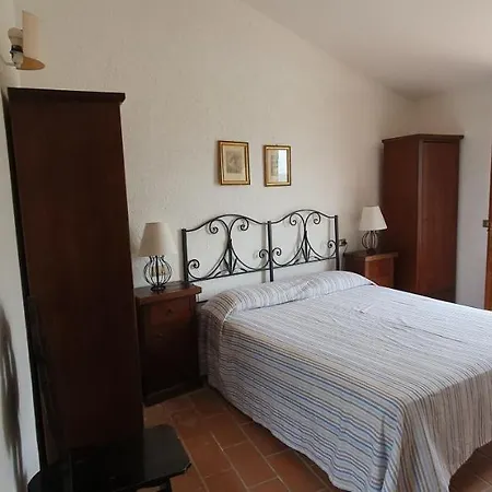 公寓式酒店 Poloturisticoumbria Rustico Con Piscina Vista 特拉西梅诺湖畔帕西尼亚诺